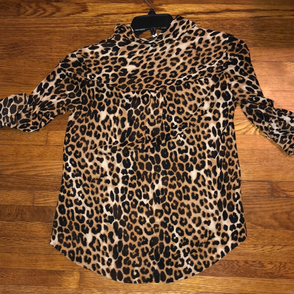 Express button down top - Picture 2 of 3